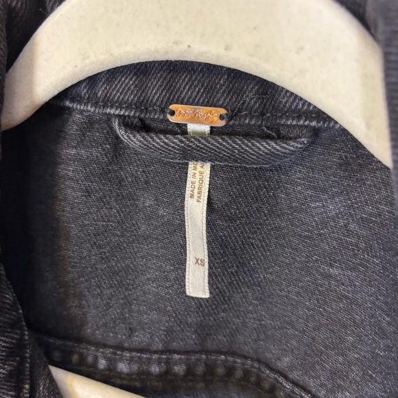 Free People Black Denim Rumors Jean Jacket XS - Picture 5 of 6